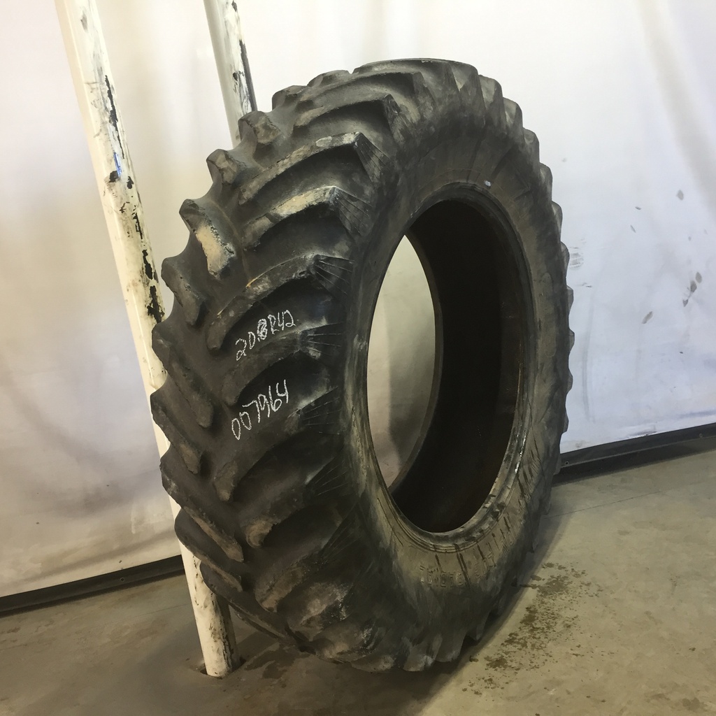 20.8/R42 Titan Farm Hi Traction Lug Radial R-1 155 B 40%