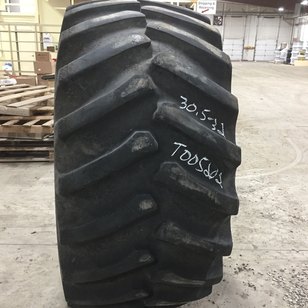 30.5/L-32 Firestone Super All Traction 23 R-1, F (12 Ply) 80%