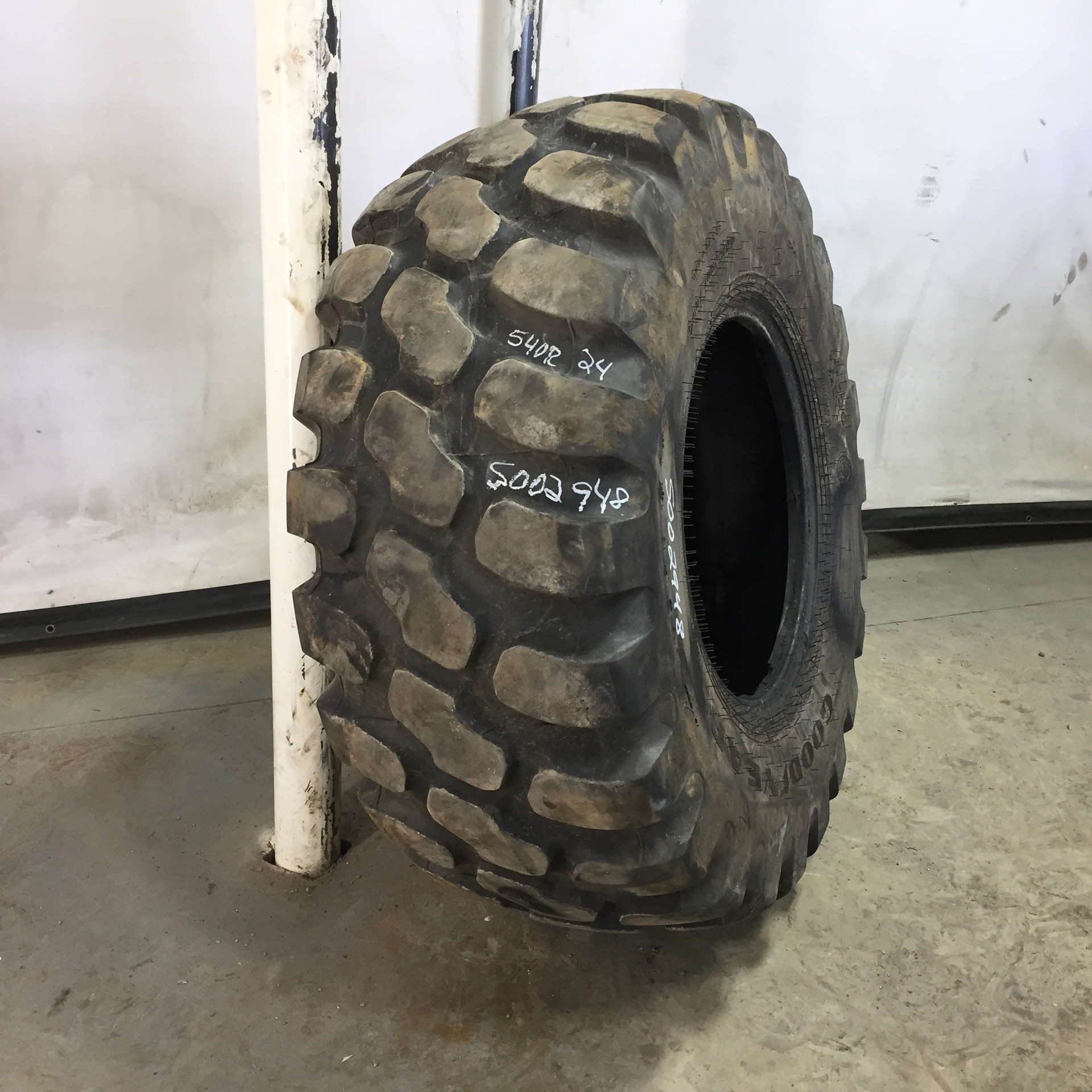 Used540/70R24 Goodyear Farm Radial IT530 R4 Agricultural Tires for