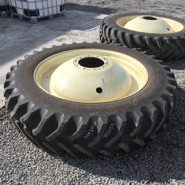 420/80R46 Goodyear Farm Dyna Torque Radial R-1 on Cream 10-Hole Dolly Dual 85%
