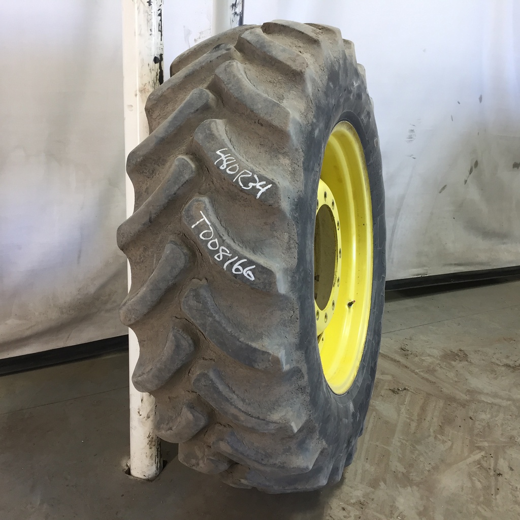 480/70R34 Firestone Radial 9000 R-1W on John Deere Yellow 12-Hole Waffle Wheel (Groups of 3 bolts) 60%