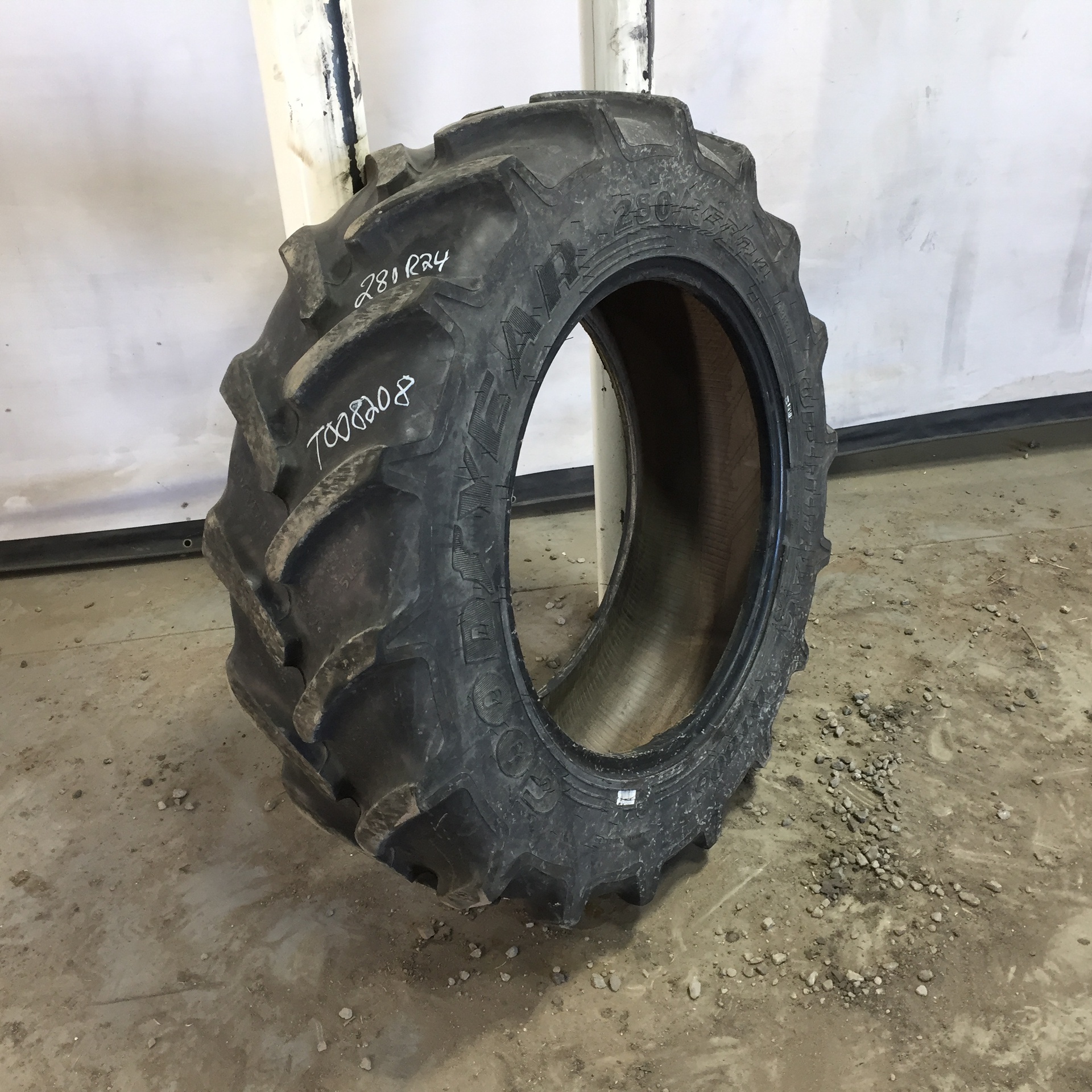 Used R Goodyear Farm Dt Optitrac R W Agricultural Tires For