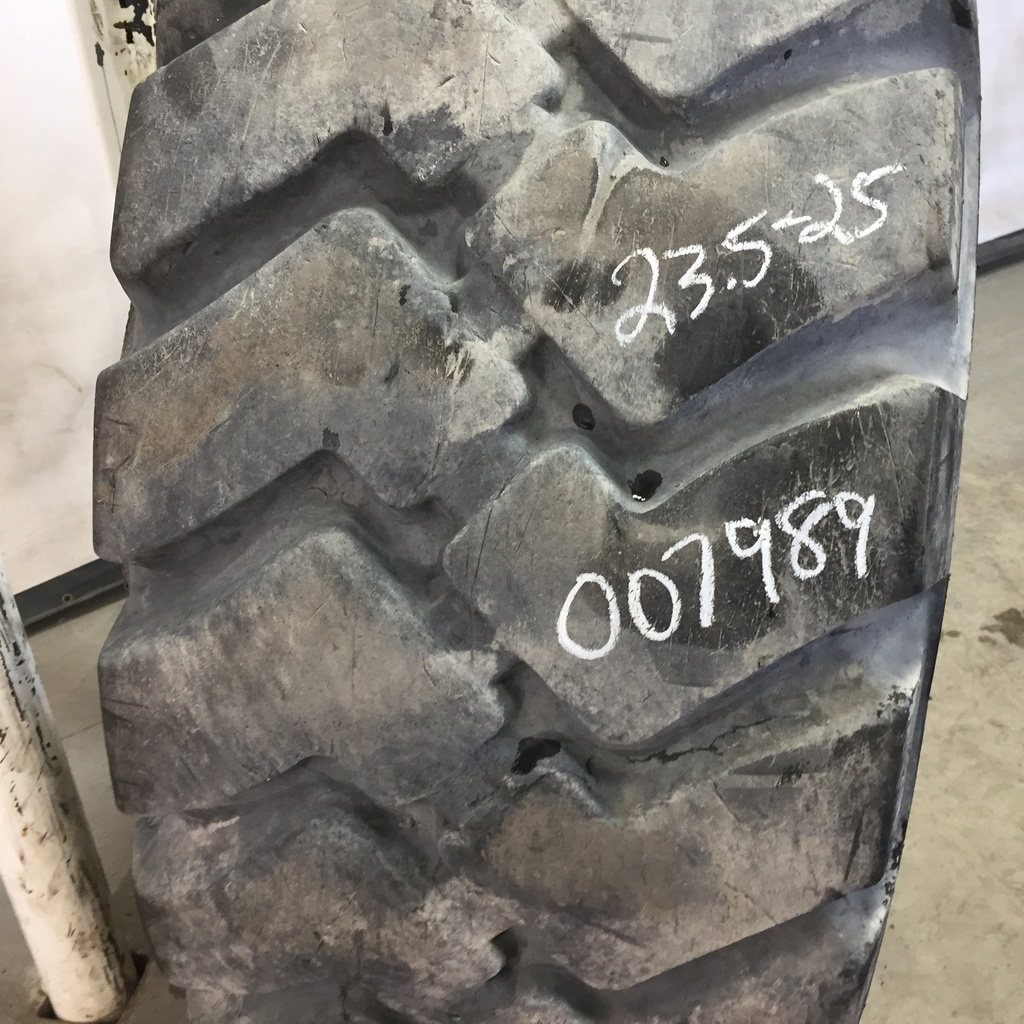 23.5/-25 Firestone Super Rock Grip E-3/L-3, L (20 Ply) 80%