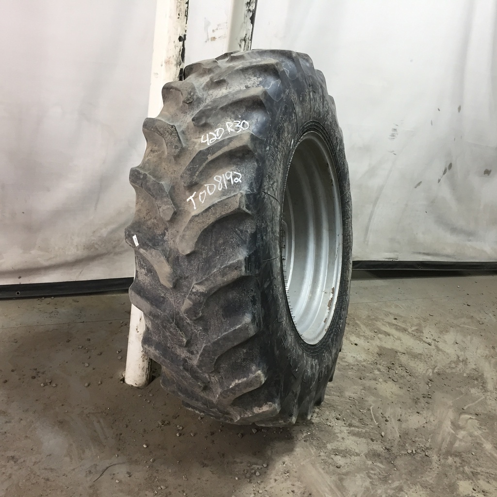 420/90R30 Goodyear Farm UltraTorque Radial R-1 142 B 40%