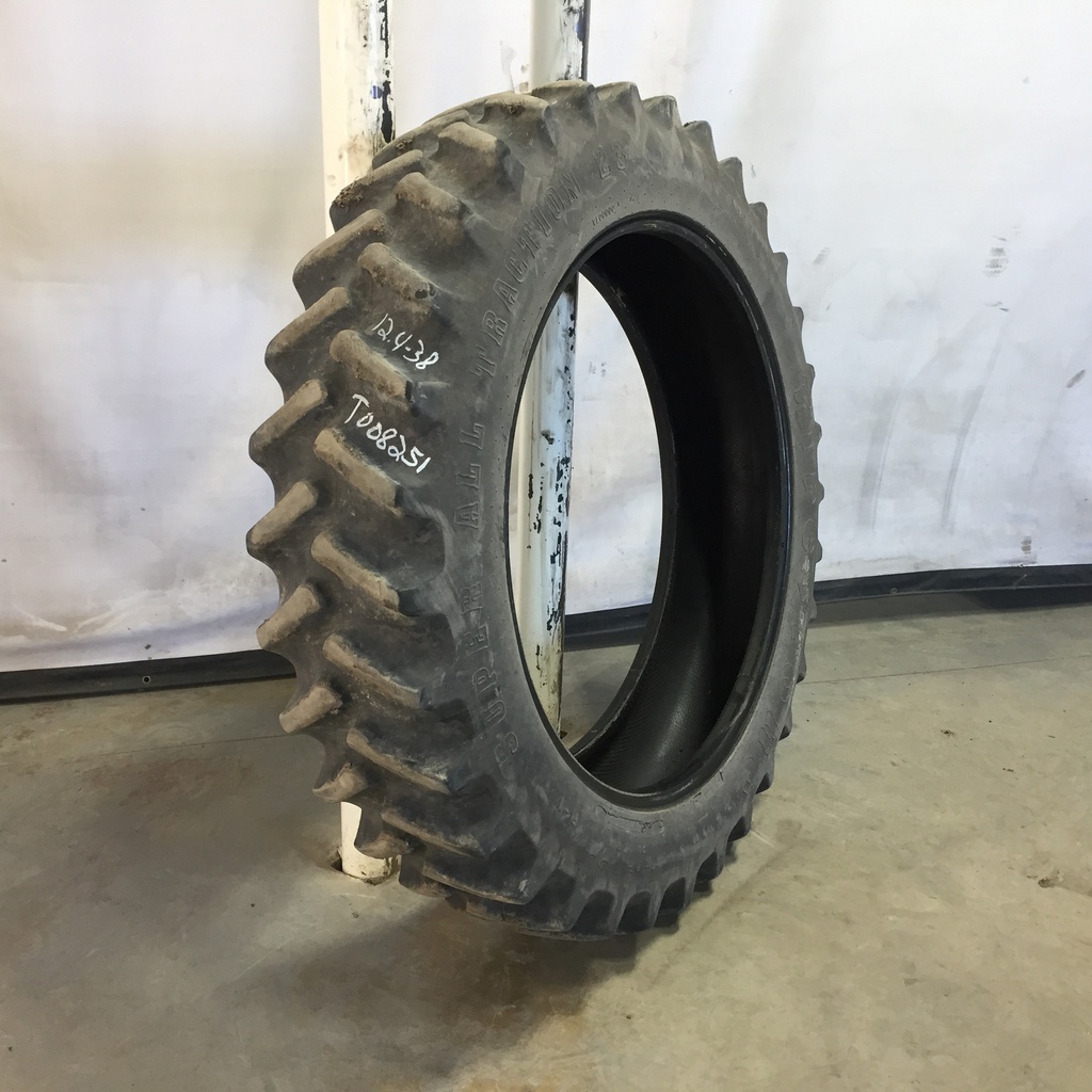12.4/-38 Firestone Super All Traction 23 R-1, G (14 Ply) 85%