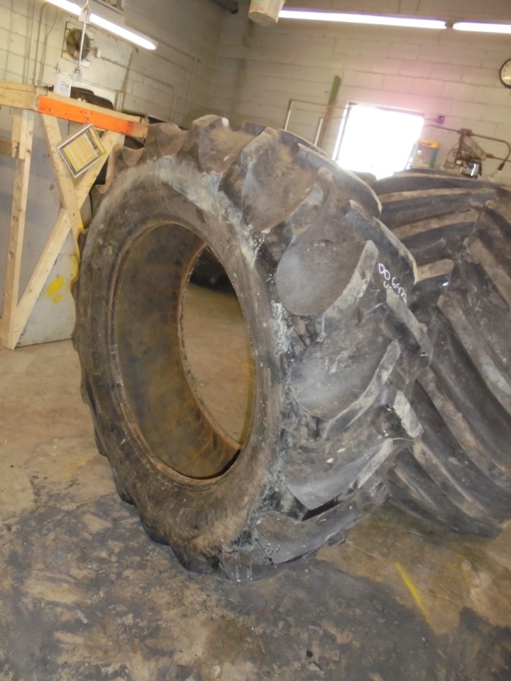 480/70R34 Goodyear Farm DT810 Super Traction R-1W 146 B 75%