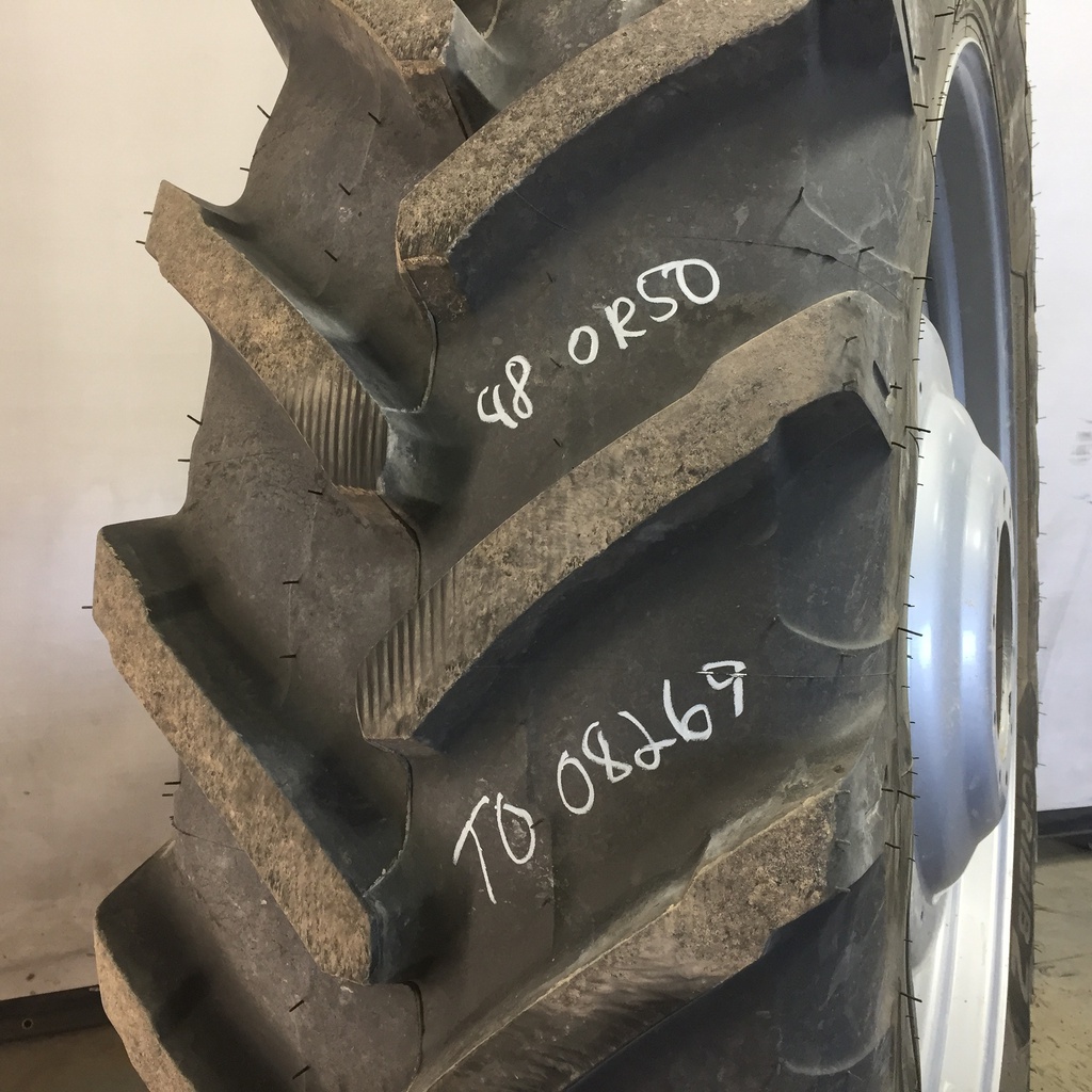 480/80R50 Michelin AgriBib 2 R-1W on Case IH Silver Mist 10-Hole Formed Plate W/Weight Holes 95%