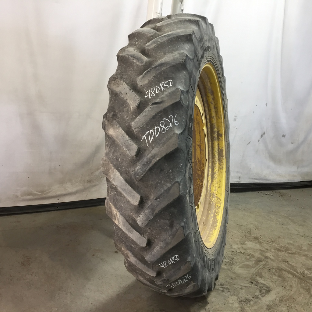 480/80R50 Goodyear Farm DT800 Super Traction R-1W on John Deere Yellow 12-Hole Stub Disc 40%
