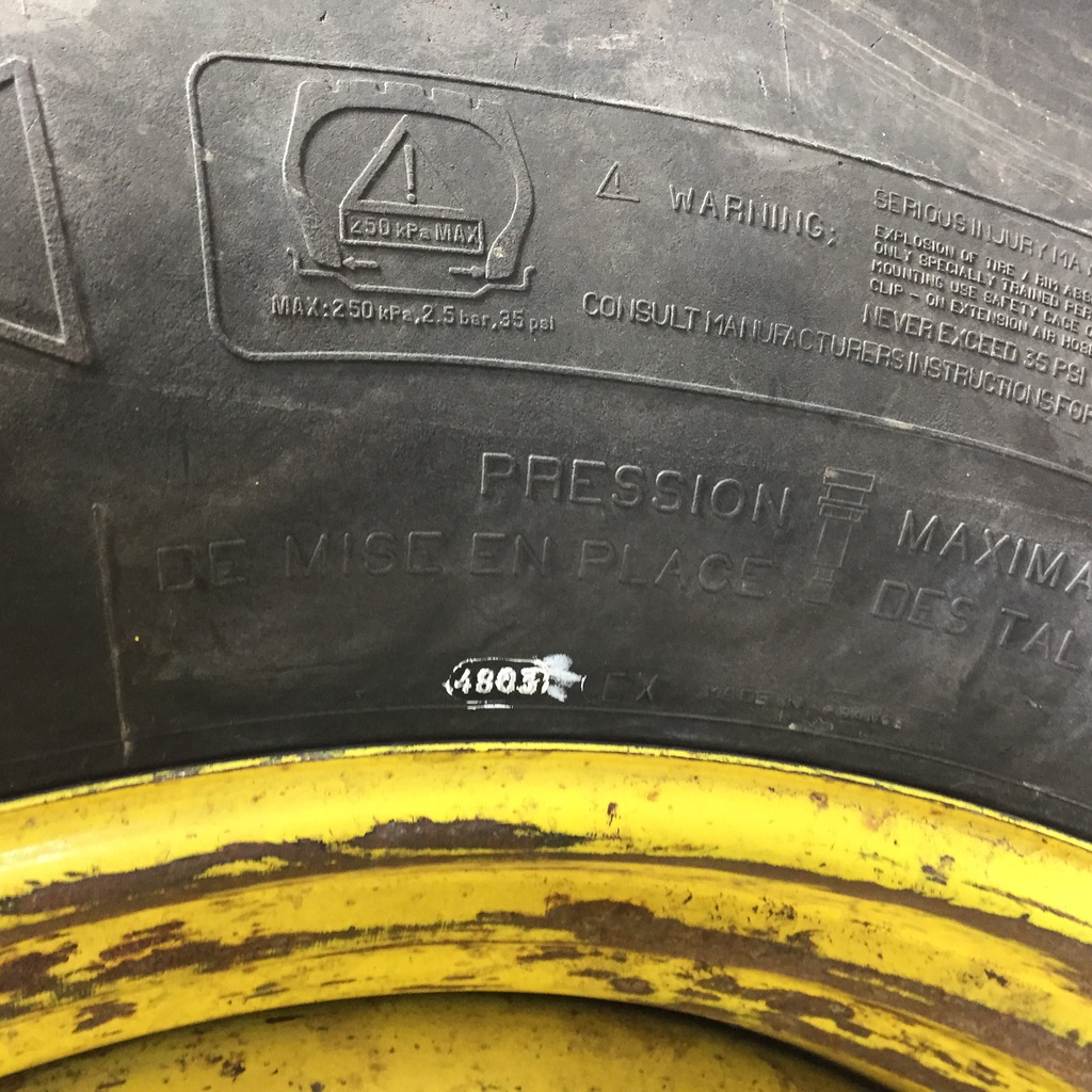 650/65R42 Michelin Multibib R-1W on John Deere Yellow 12-Hole Stub Disc 60%