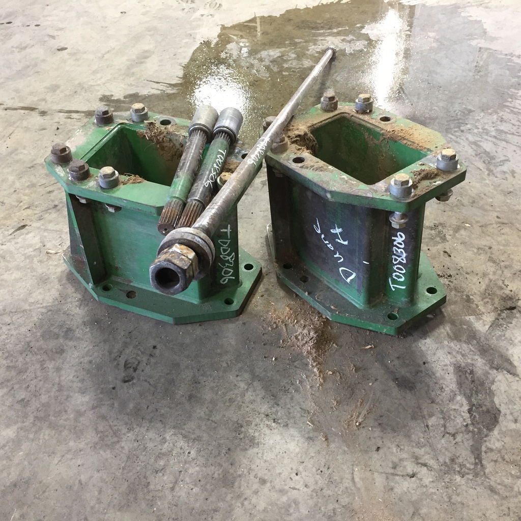 15.75"L Combine Frame Extension, w/Shafts, Hdw & Truss Rod, John Deere Combine 9000 Series[Single Reduction same as Ring and Pinion] ("A" 18/18 Spline Equal Length Shafts), John Deere Green