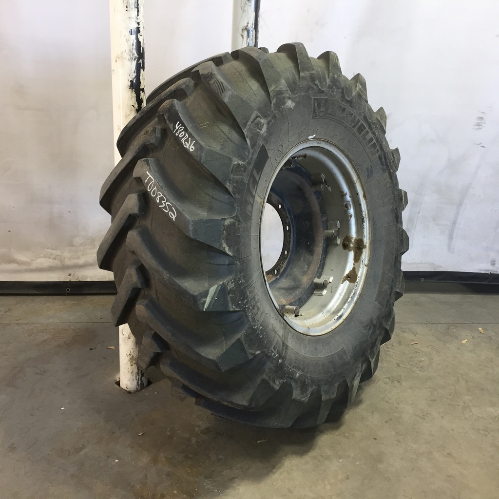 480/80R26 Michelin XMCL R-4 on Case IH Silver Mist/Black 10-Hole Rim with Clamp/Loop Style 80%