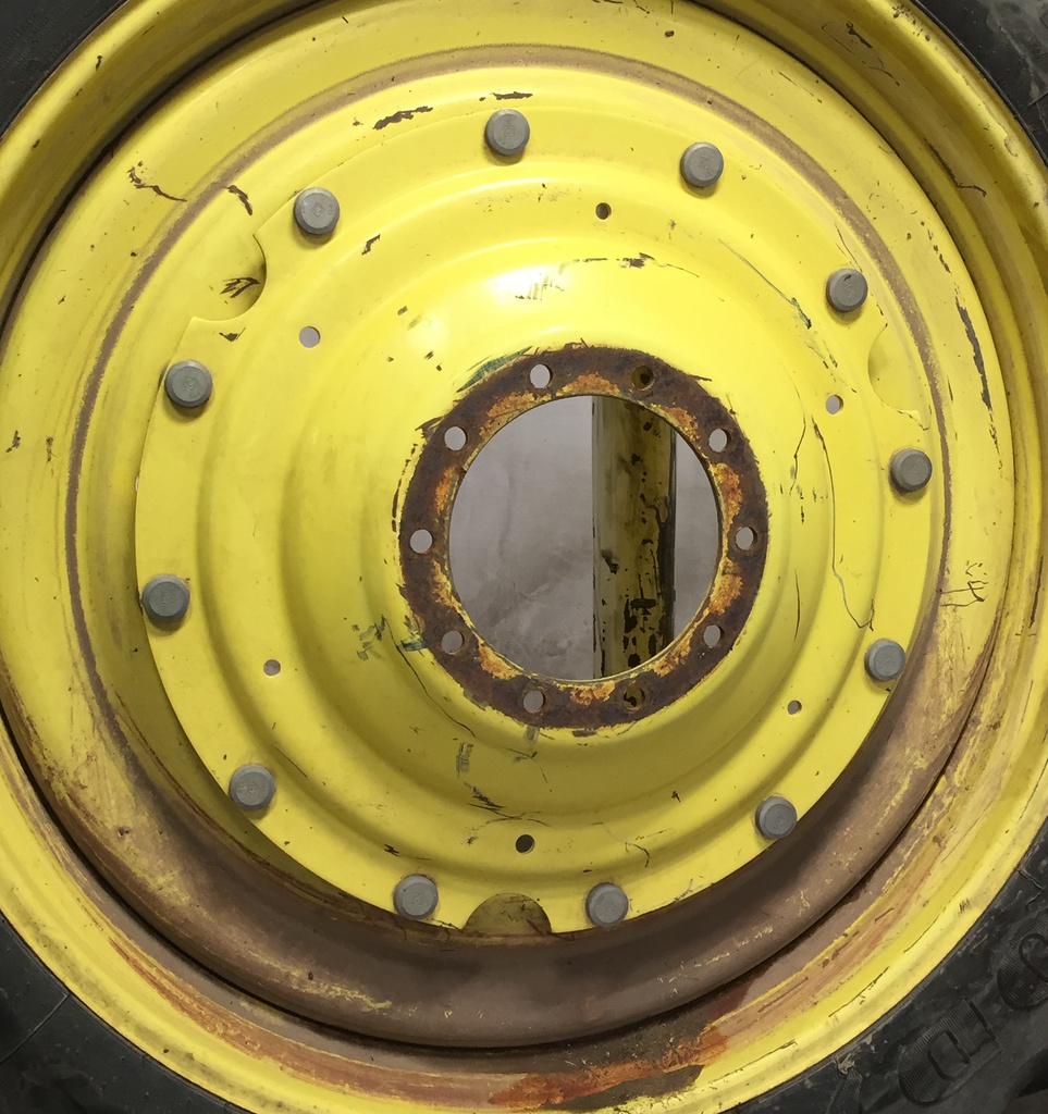 10-Hole Stub Disc Center for 38"-54" Rim, John Deere Yellow