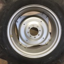 15"W x 30"D Rim with Clamp/Loop Style (groups of 2 bolts) Rim with 8-Hole Center, Case IH Silver Mist