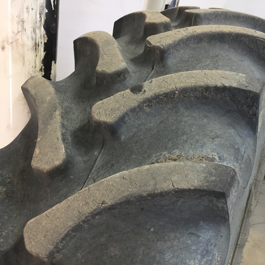 380/85R30 Firestone Radial All Traction FWD R-1 135 B 85%