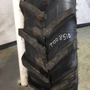 14.9/R28 Michelin AgriBib R-1W on Case IH Silver Mist 8-Hole Stub Disc 90%