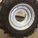 14.9/R28 Michelin AgriBib R-1W on Case IH Silver Mist 8-Hole Stub Disc 90%