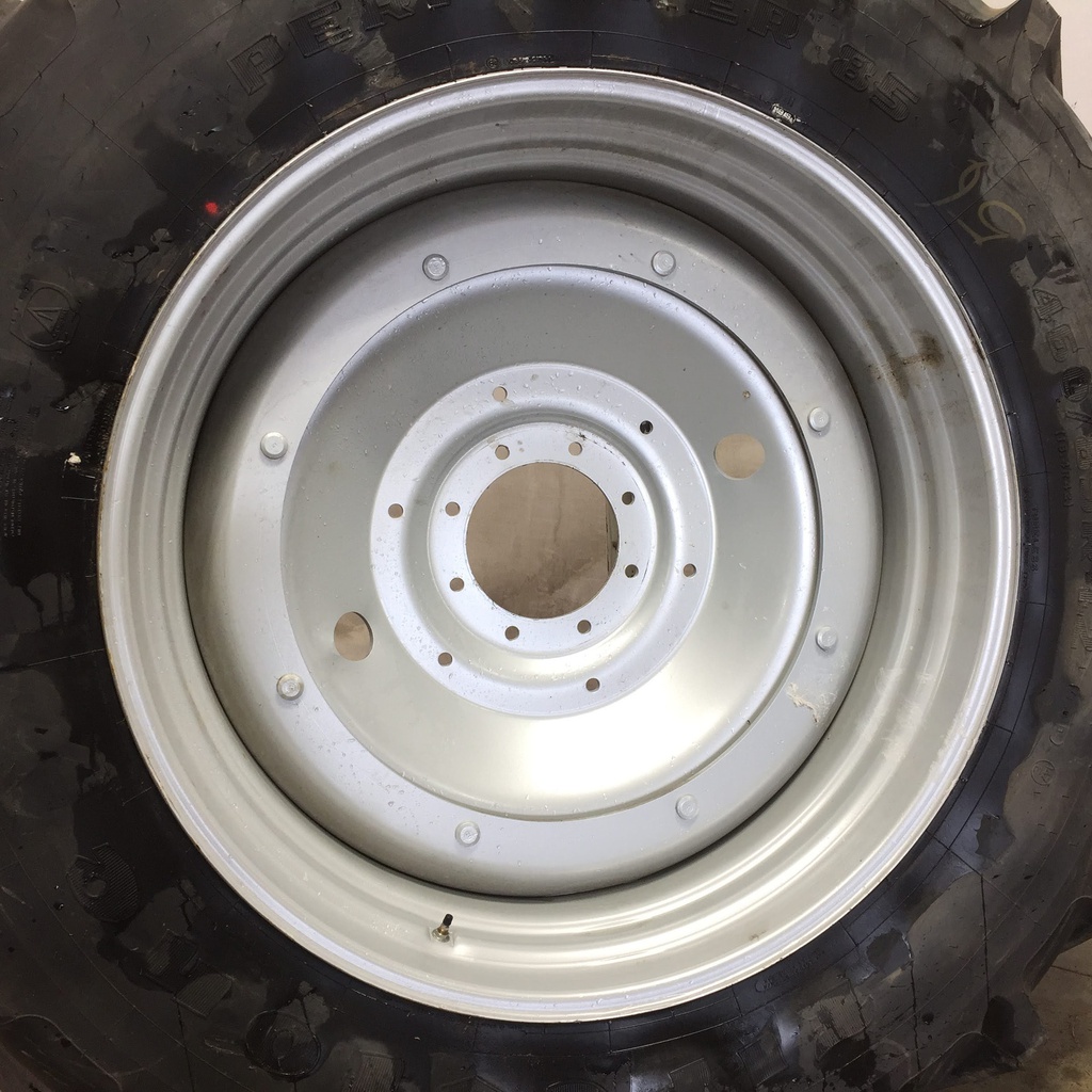 16"W x 42"D Stub Disc Rim with 8-Hole Center, Case IH Silver Mist