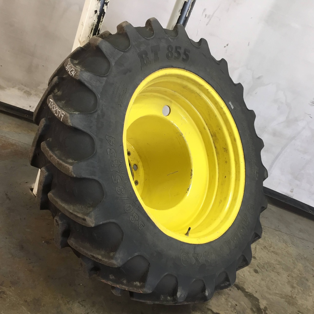 380/85R34 BKT Tires Agrimax RT 855 R-1W on John Deere Yellow 12-Hole FWA Direct Bolt Dual 65%