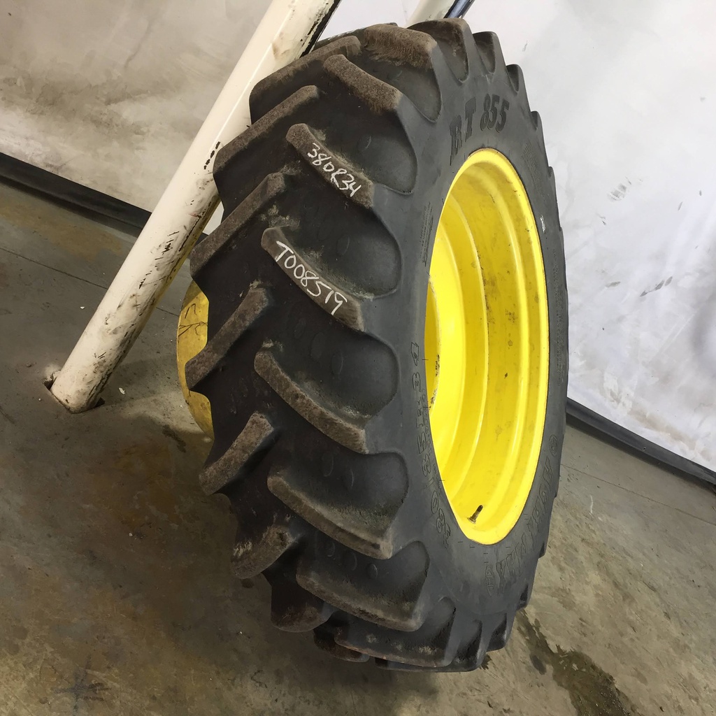 380/85R34 BKT Tires Agrimax RT 855 R-1W on John Deere Yellow 12-Hole FWA Direct Bolt Dual 65%