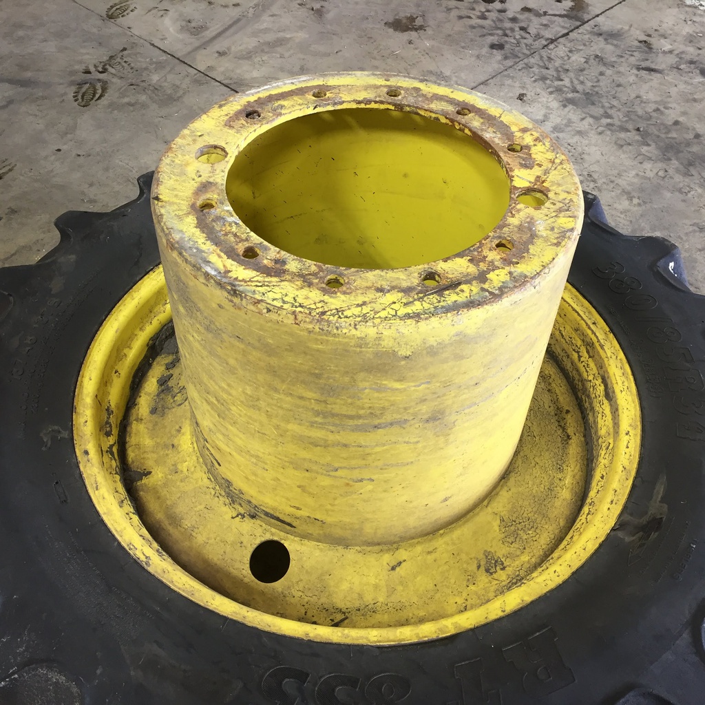 380/85R34 BKT Tires Agrimax RT 855 R-1W on John Deere Yellow 12-Hole FWA Direct Bolt Dual 65%