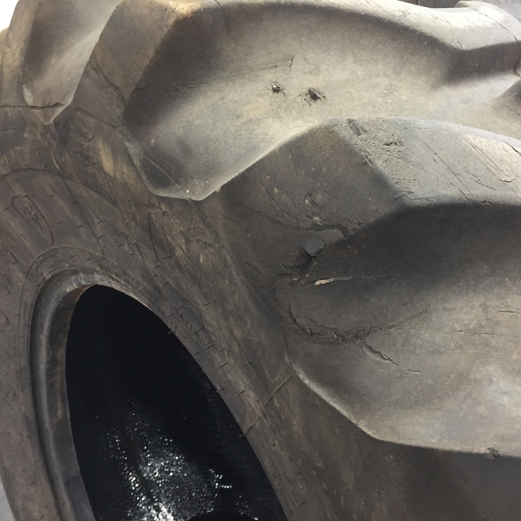 21/L-24 Firestone All Traction Utility R-4, F (12 Ply) 95%