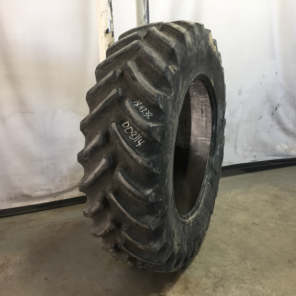 18.4/R38 Titan Farm Hi Traction Lug Radial R-1 141 A8/B 80%