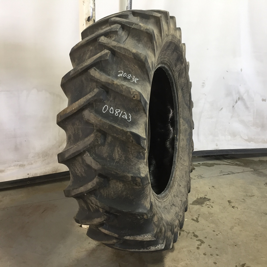 20.8/-38 Galaxy Rear Tractor C Tread R-1, G (14 Ply) 80%