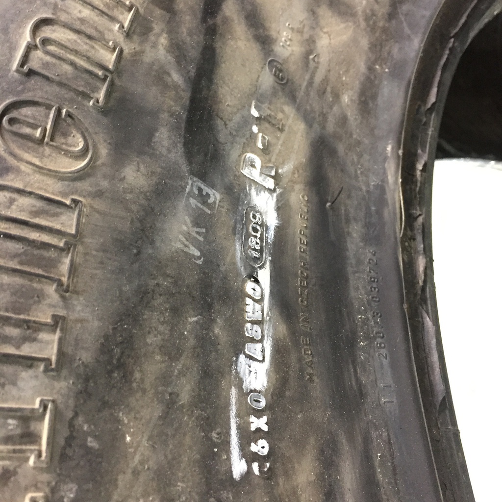 460/85R34 Continental AC85 Contract R-1W 144 B 55%