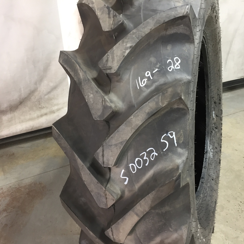 16.9/-28 Galaxy AGRI Trac II R-1, C (6 Ply) 99%