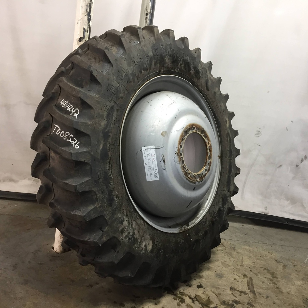 480/80R42 Firestone Radial All Traction 23 R-1 on Case IH Silver Mist 20-Hole Dolly Dual 95%