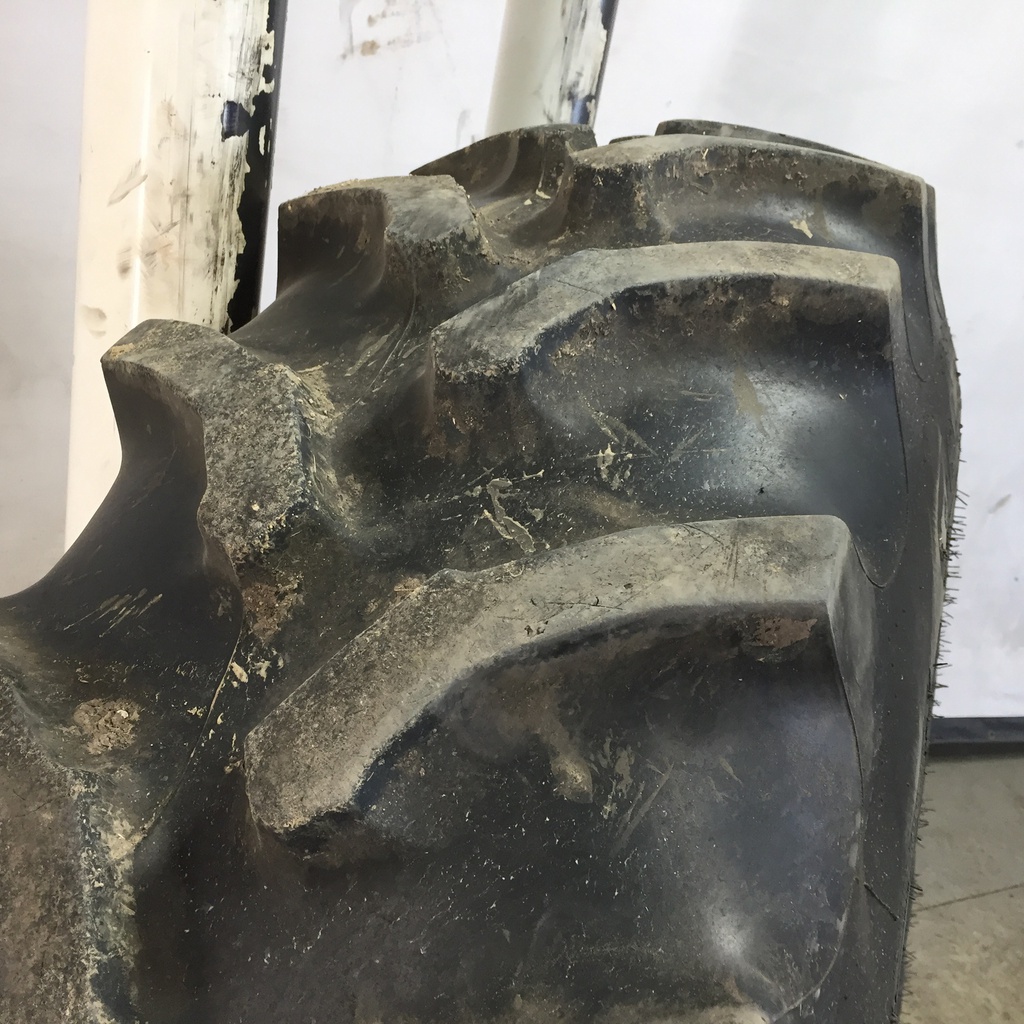 420/90R30 Goodyear Farm UltraTorque Radial R-1 on John Deere Yellow 10-Hole Waffle Wheel (Groups of 3 bolts) 75%