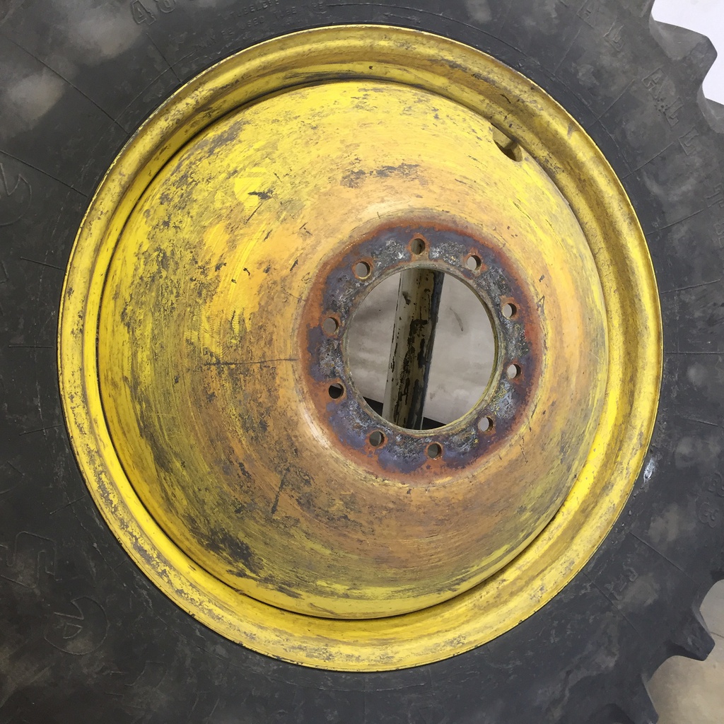 480/80R38 Firestone Radial All Traction 23 R-1 on John Deere Yellow 10-Hole Dolly Dual 90%