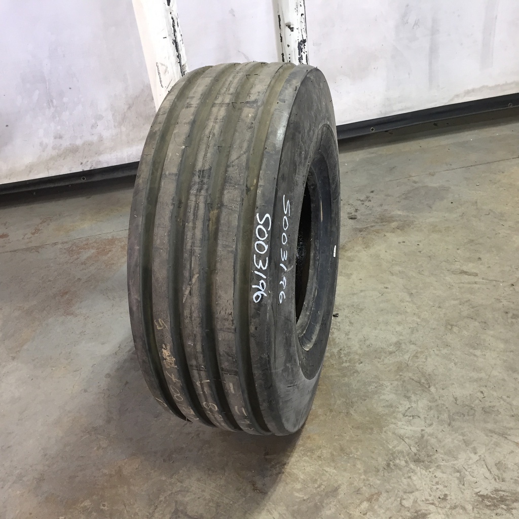 11.00/-15 Maxi Trac Front Tractor F-3, F (12 Ply) 99%