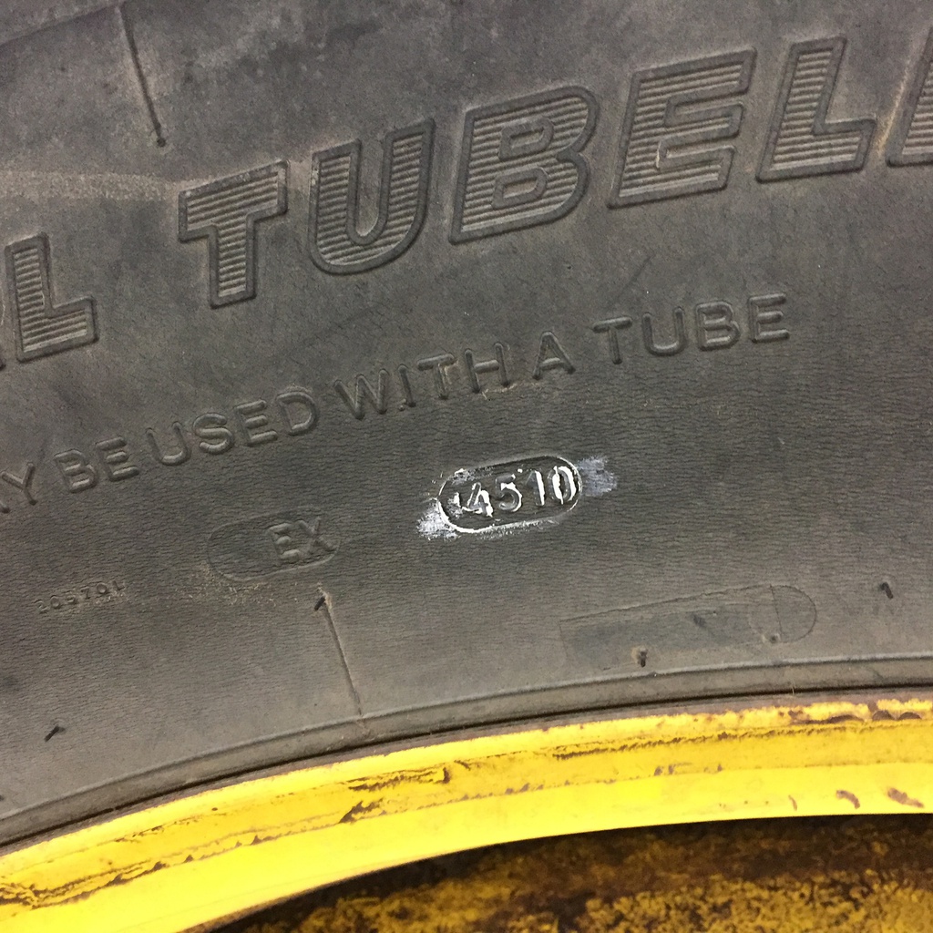 480/80R50 Michelin AgriBib R-1W on John Deere Yellow 12-Hole Stub Disc 70%