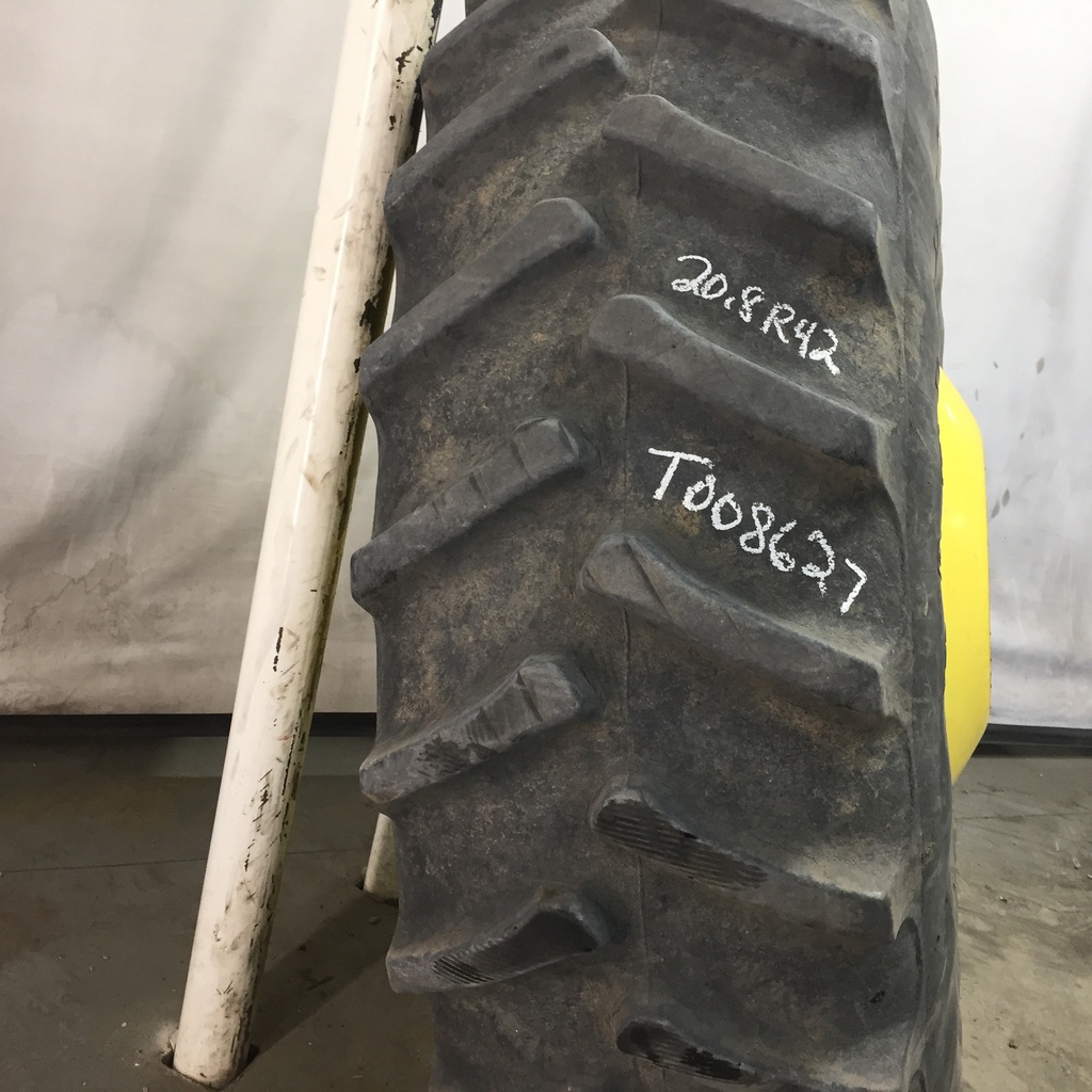 20.8/R42 Firestone Radial 23 R-1 155 B 75%