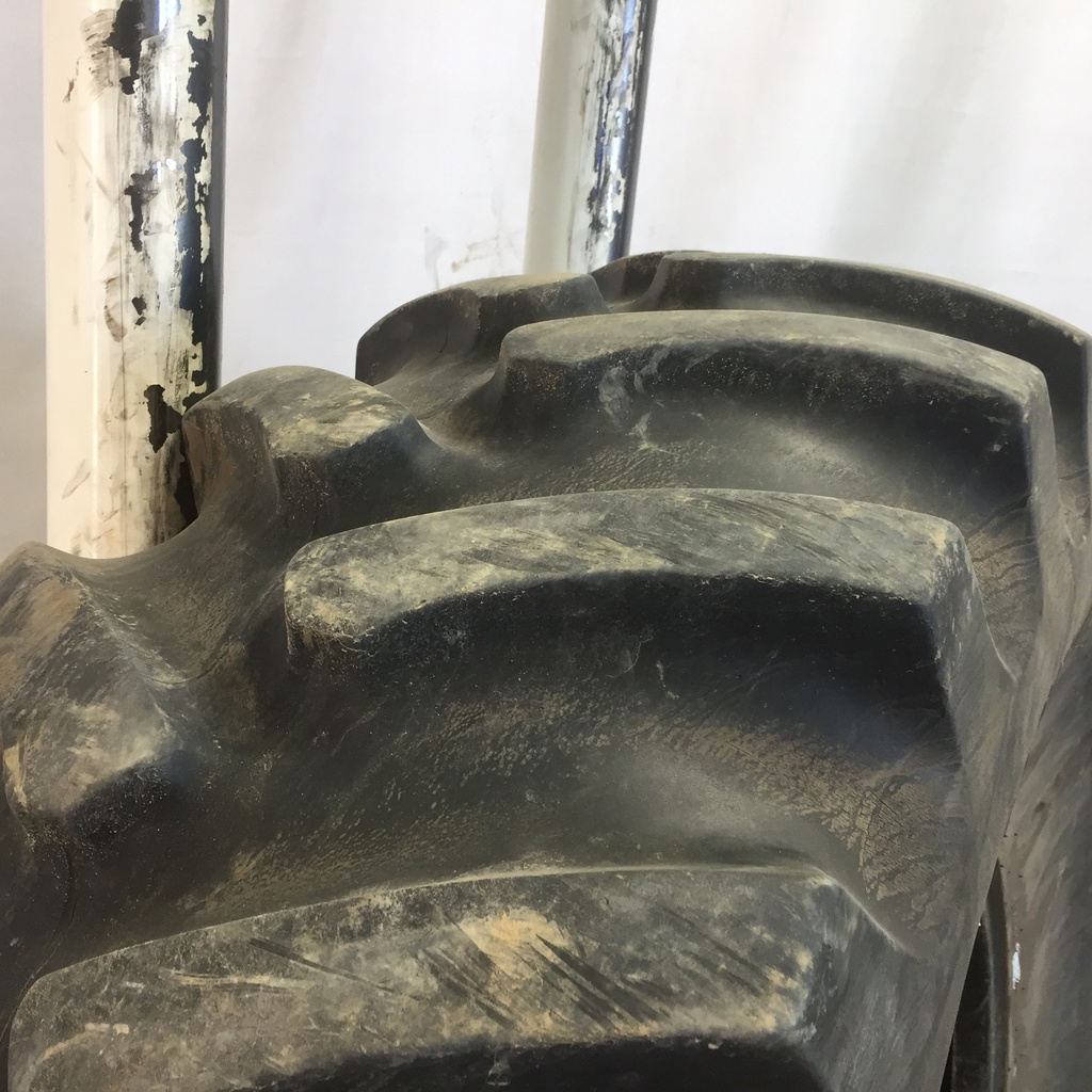 23.1/-26 Firestone Super All Traction 23 R-1, E (10 Ply) 85%
