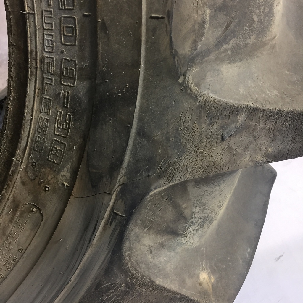 20.8/-38 Goodyear Farm Special Sure Grip TD8 R-2, D (8 Ply) 75%