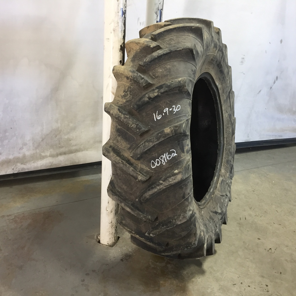 16.9/-30 Armstrong Hi Power Lug R-1, C (6 Ply) 70%