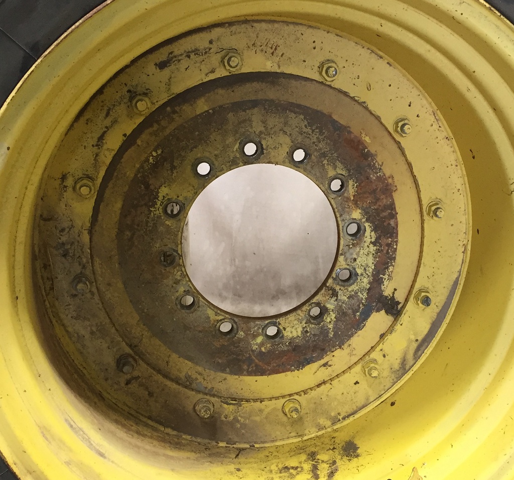 12-Hole Stub Disc Center for 34" Rim, John Deere Yellow