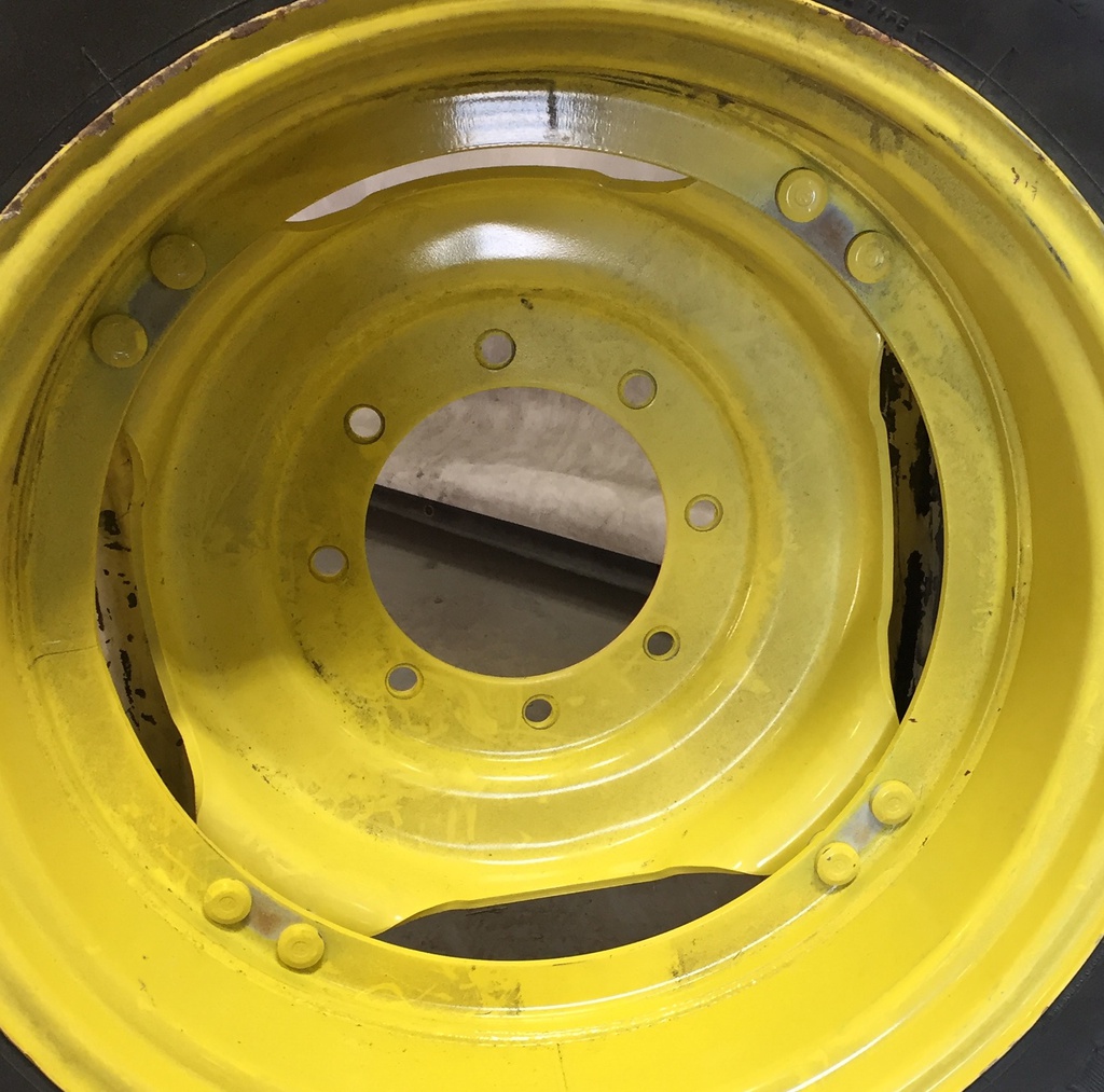 8-Hole Stub Disc (groups of 2 bolts) Center for 28" Rim, John Deere Yellow