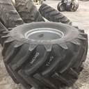 900/60-32 Trelleborg T414 R-1W on Case IH Silver Mist 10-Hole Formed Plate 80%