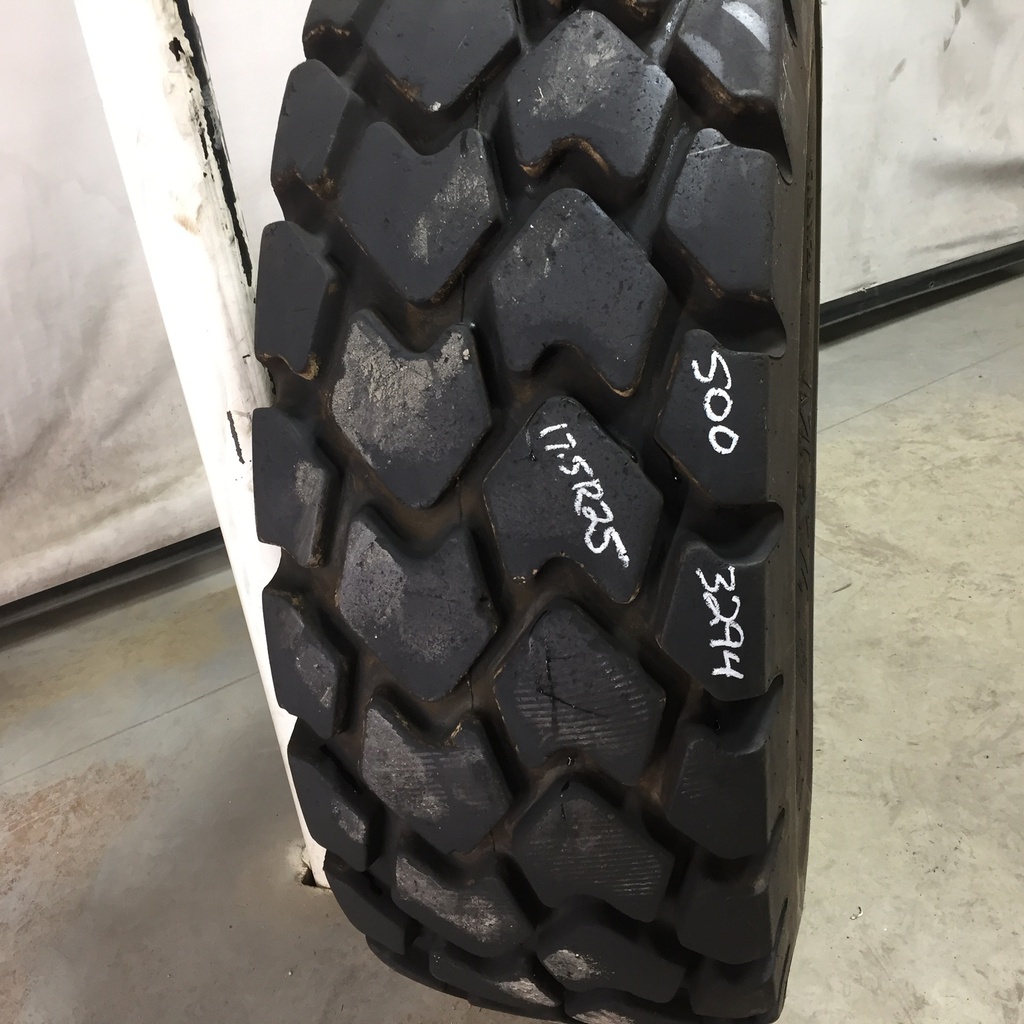 17.5/R25 Titan Farm MXL Radial  E-3/L-3 1* 70%
