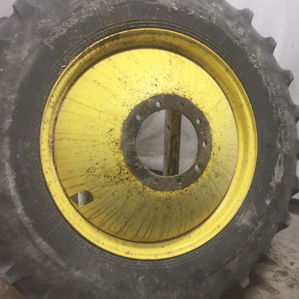 480/80R38 Goodyear Farm UltraTorque Radial R-1 on John Deere Yellow 10-Hole Dolly Dual 75%