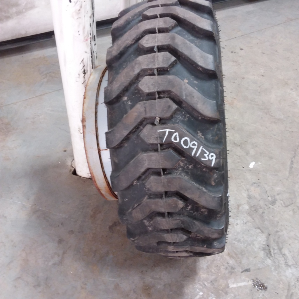 10/-16.5 Titan Farm Trac Loader SS NHS  R-4, C (6 Ply) 99%