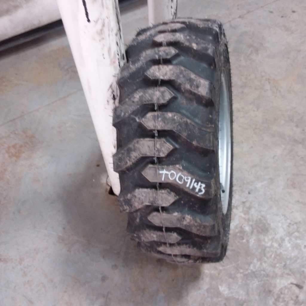 25/8.50-14 Titan Farm Trac Loader SS NHS  R-4, C (6 Ply) 99%
