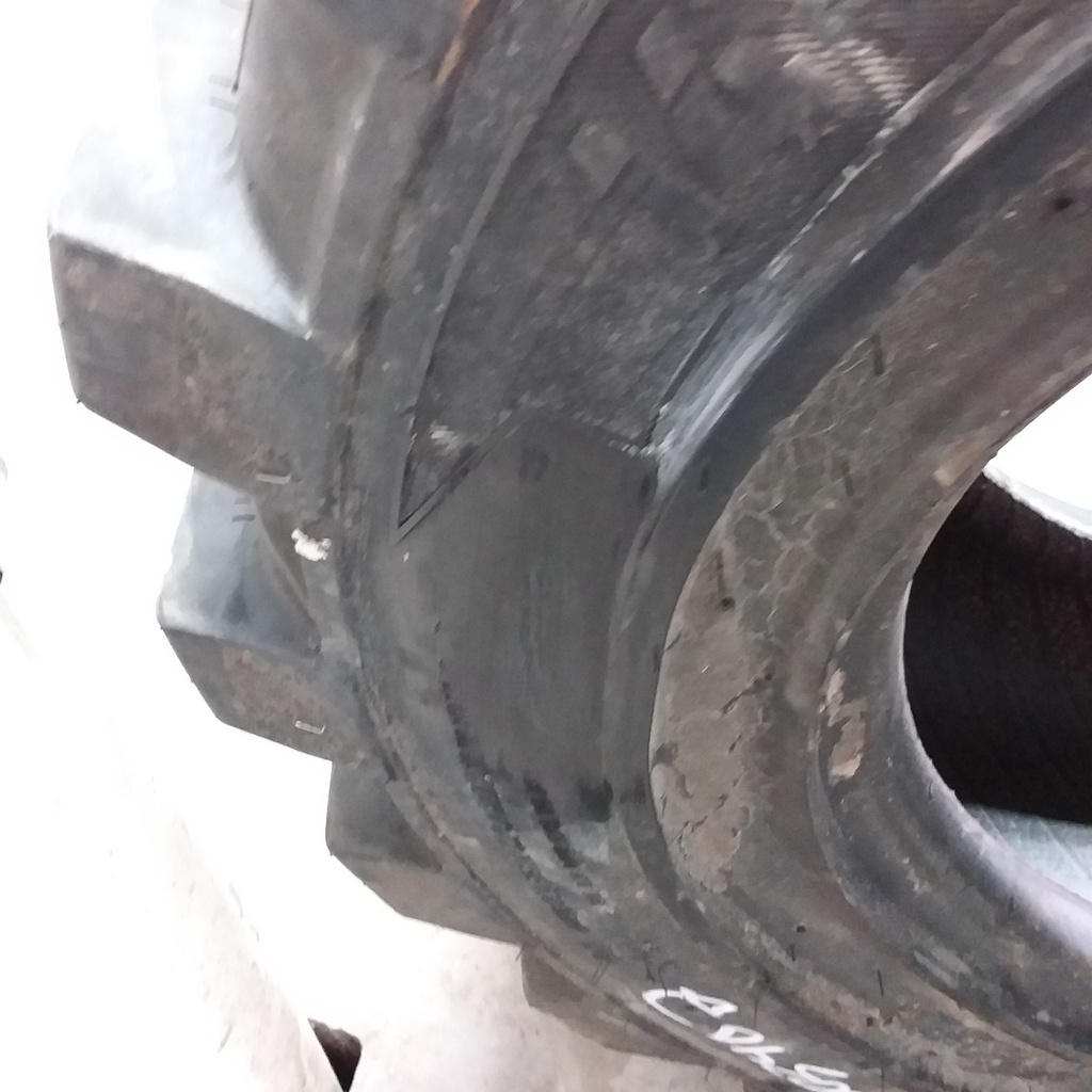 14/-17.5 Camso SKS 532 SS, G (14 Ply) 99%