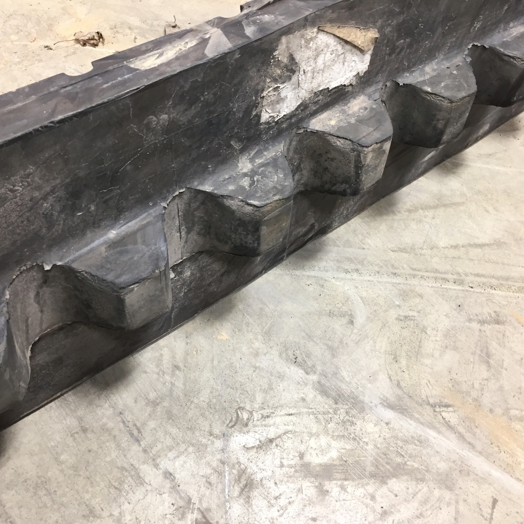 14" Continental Trackman Standard Ag Row Crop Pull Behind Trailed Track 95%