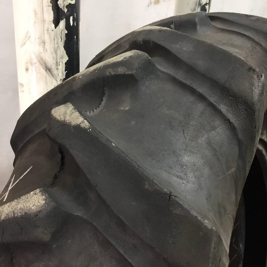 16.9/-34 Firestone Traction Field & Road R-1, C (6 Ply) 70%