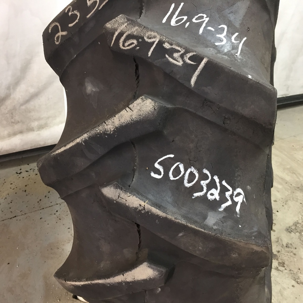 16.9/-34 Firestone Traction Field & Road R-1, C (6 Ply) 70%