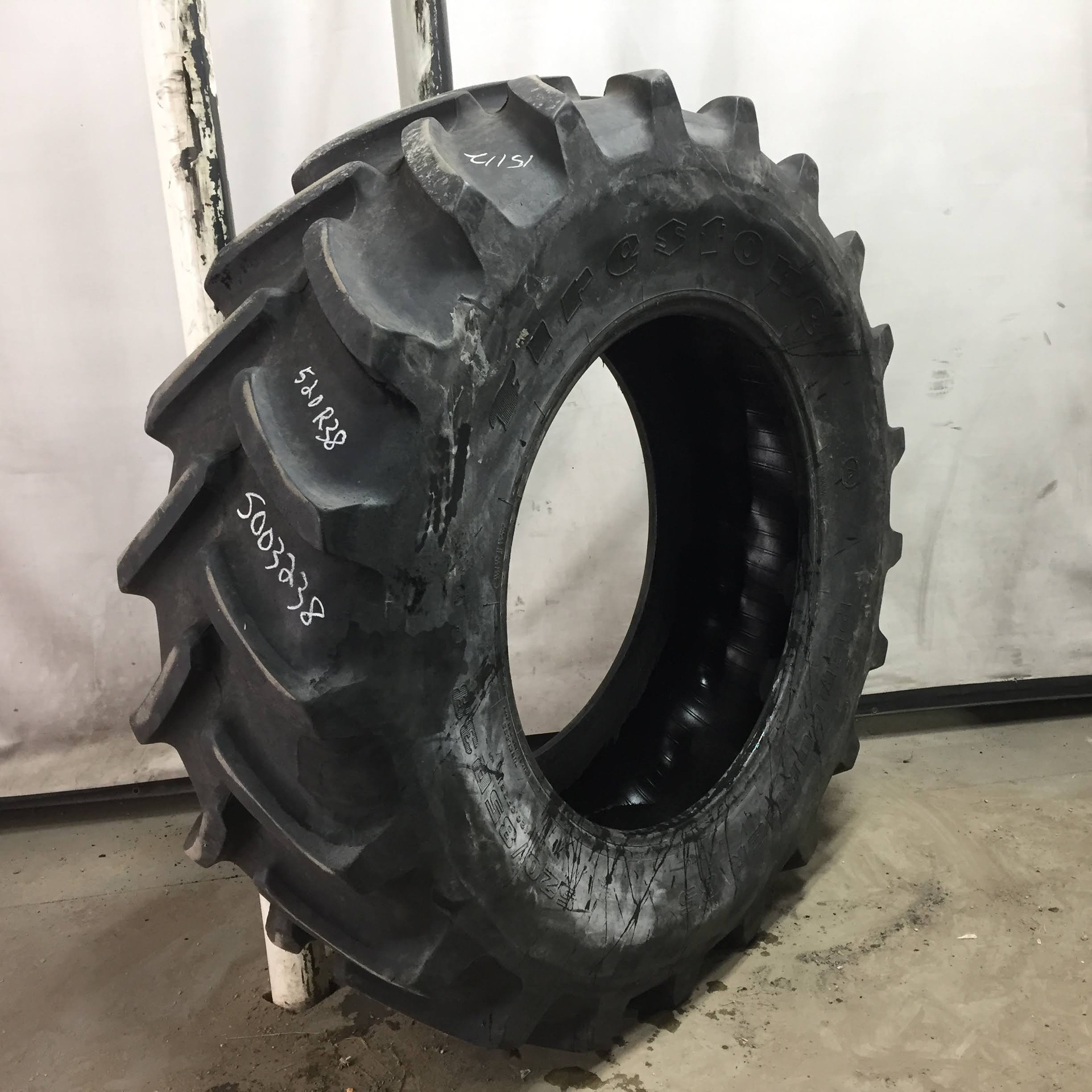 Used520/85R38 Firestone Performer 85 R-1W Agricultural Tires for Sales ...